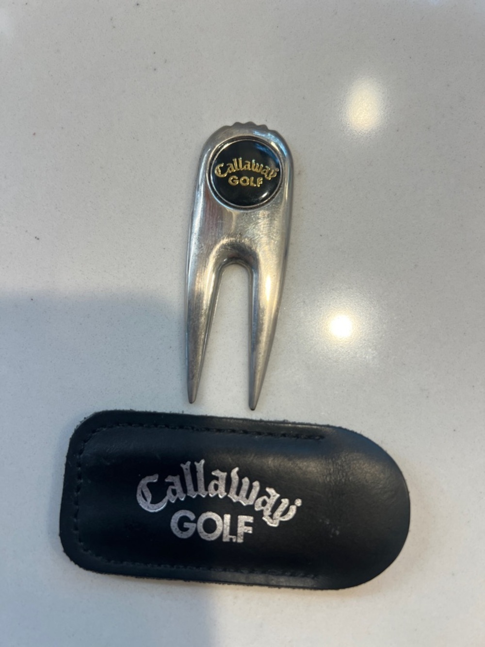Callaway Silver Divot Tool with Black Logo Pouch